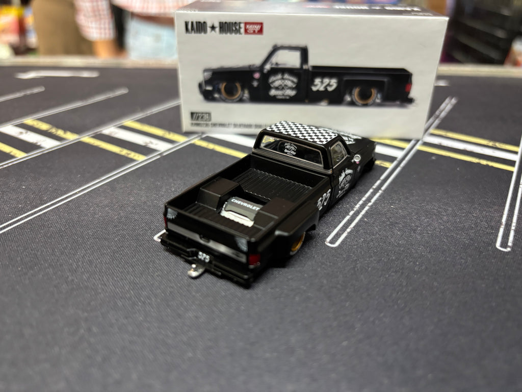 Kaido House Chevrolet Silverado Dually Hot Rod V1 KHMG236