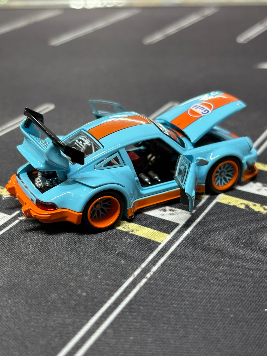 FG RWB 930 (Gulf Livery)