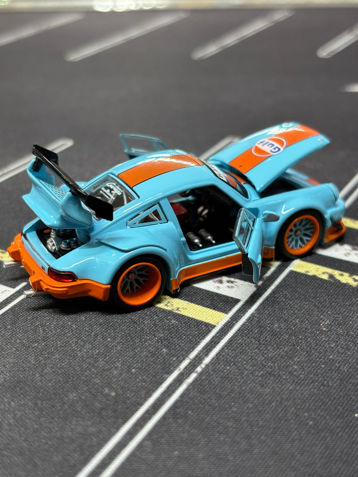 FG RWB 930 (Gulf Livery)