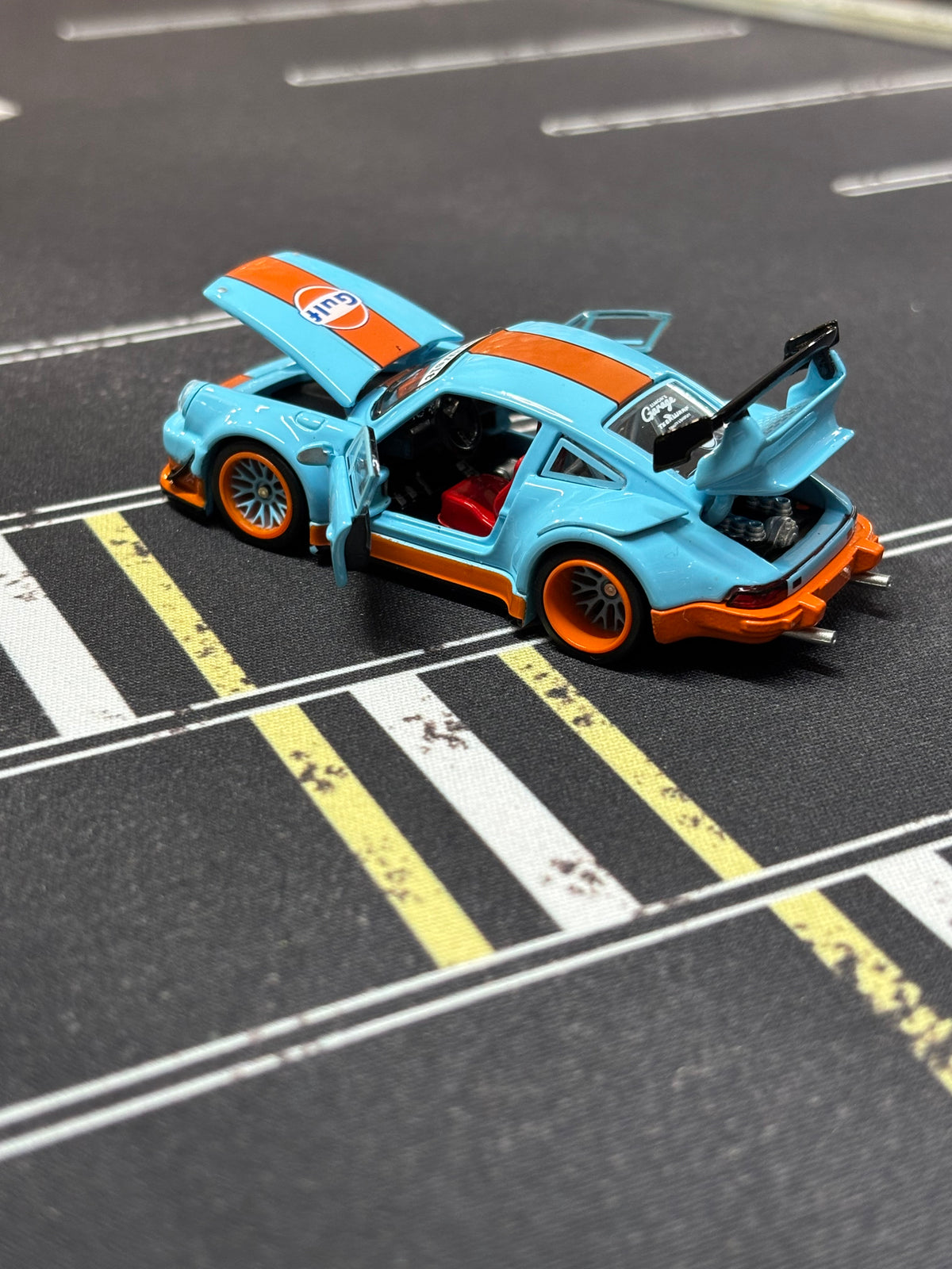 FG RWB 930 (Gulf Livery)
