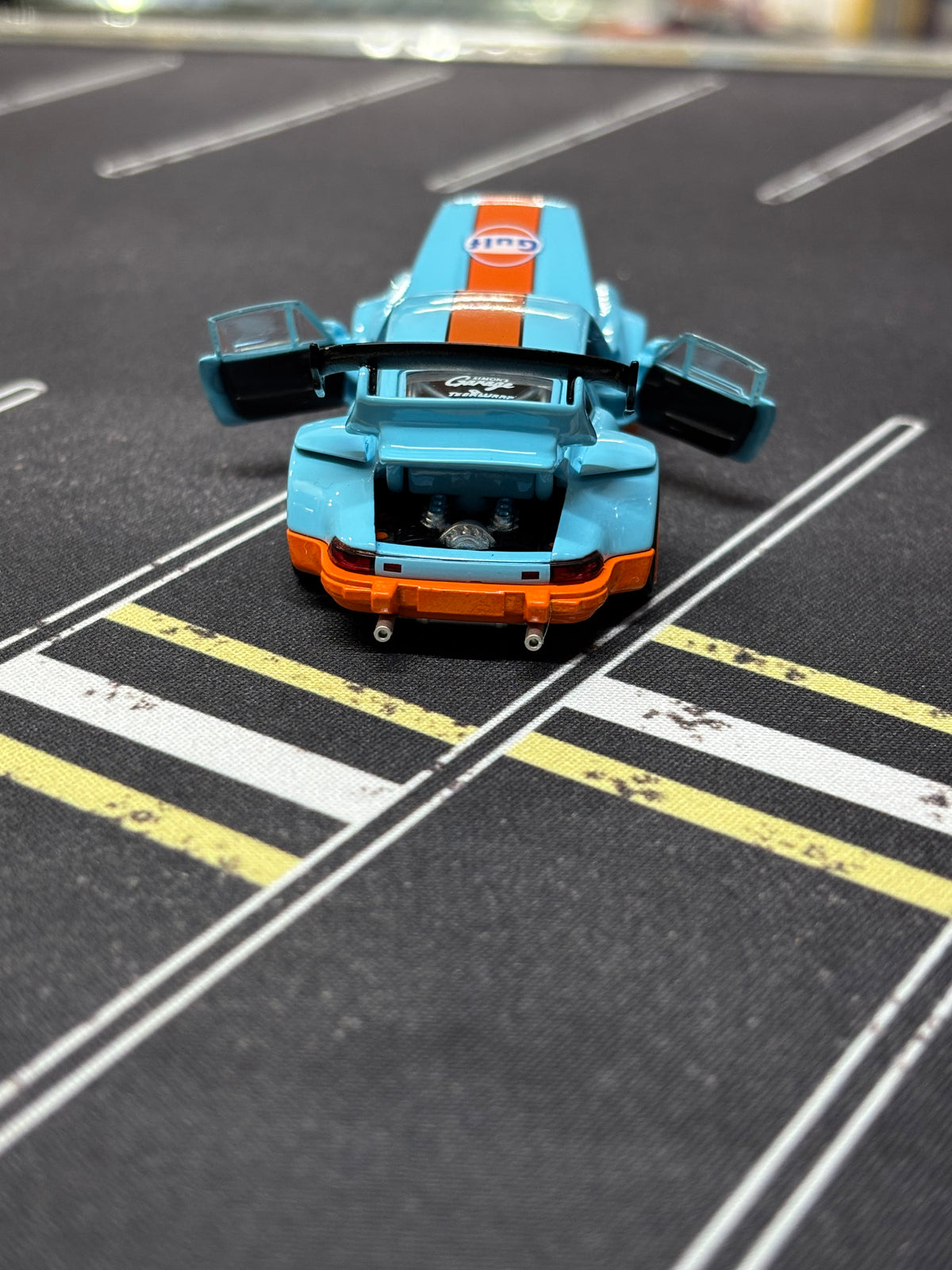 FG RWB 930 (Gulf Livery)