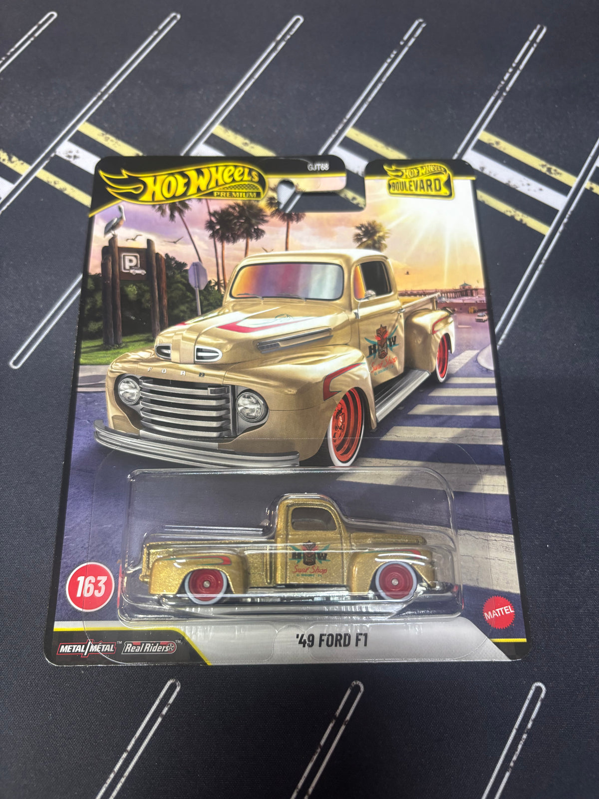 Hot Wheels Premium Boulevard Mix K