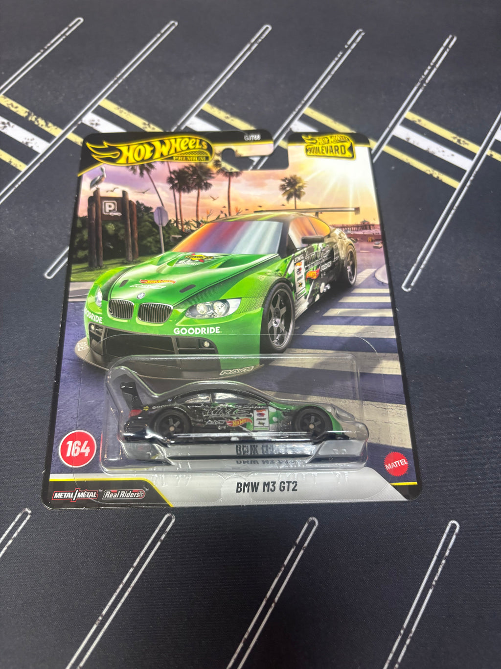 Hot Wheels Premium Boulevard Mix K