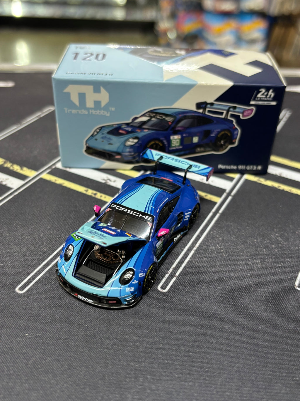 TrendsHobby Porsche 911 GT3 R Le Man 24H 2025 #90 Chip Hart Racing