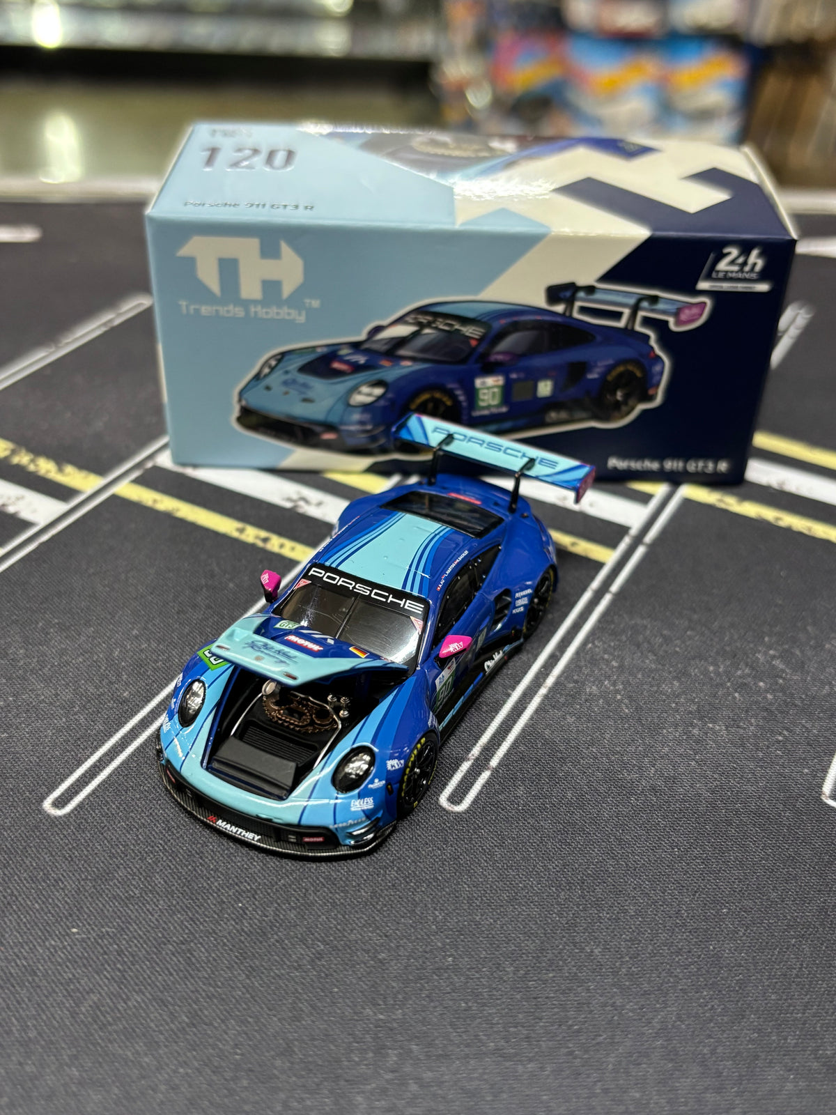 TrendsHobby Porsche 911 GT3 R Le Man 24H 2025 #90 Chip Hart Racing