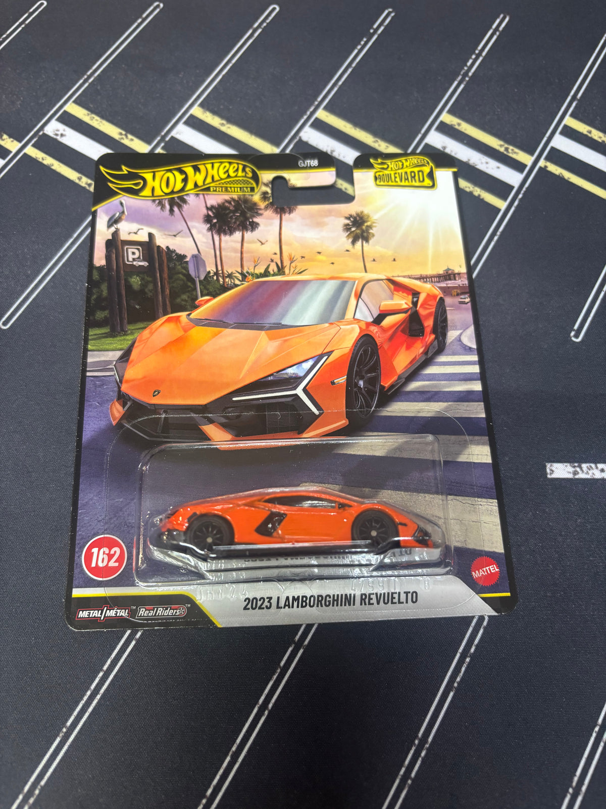 Hot Wheels Premium Boulevard Mix K