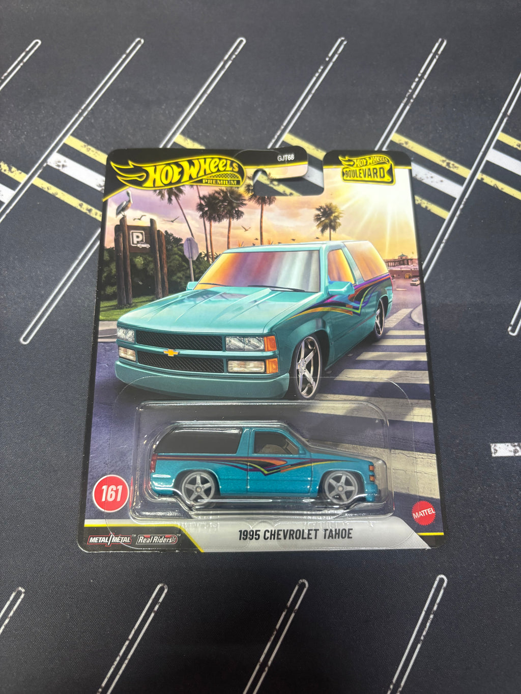 Hot Wheels Premium Boulevard Mix K